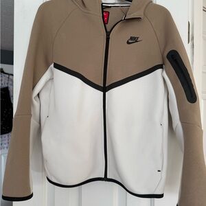 Youth XL Nike Tech set